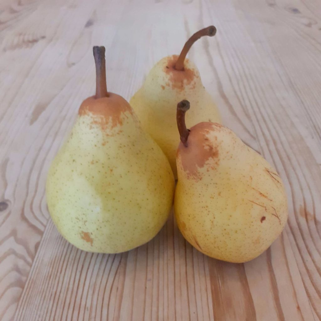 Super easy vegan upside down pear cake