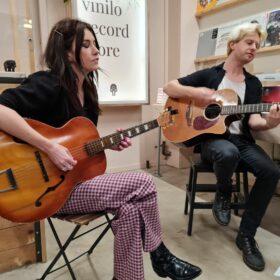 Review: Blood Red Shoes album launch at Vinilo Record Store